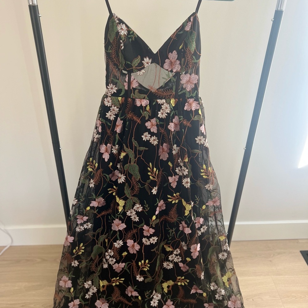 Lulus True to Heart Black Floral Embroidered Maxi Dress - Size Small